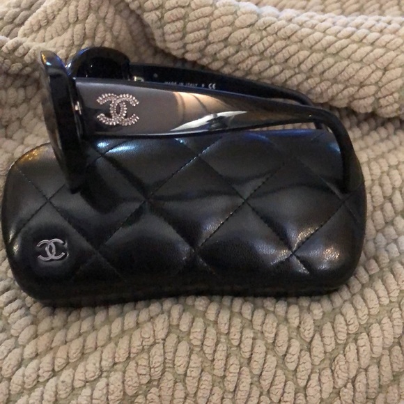 Auth Chanel Thick Black Frames Sunglasses, silver CC on arms w/ case, box & bag - Picture 8 of 13